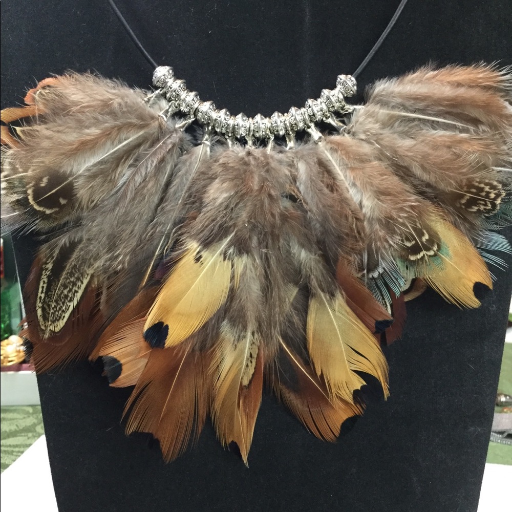 Dagwan Designs Feather Necklace